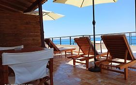 Bourbos Summer Rooms