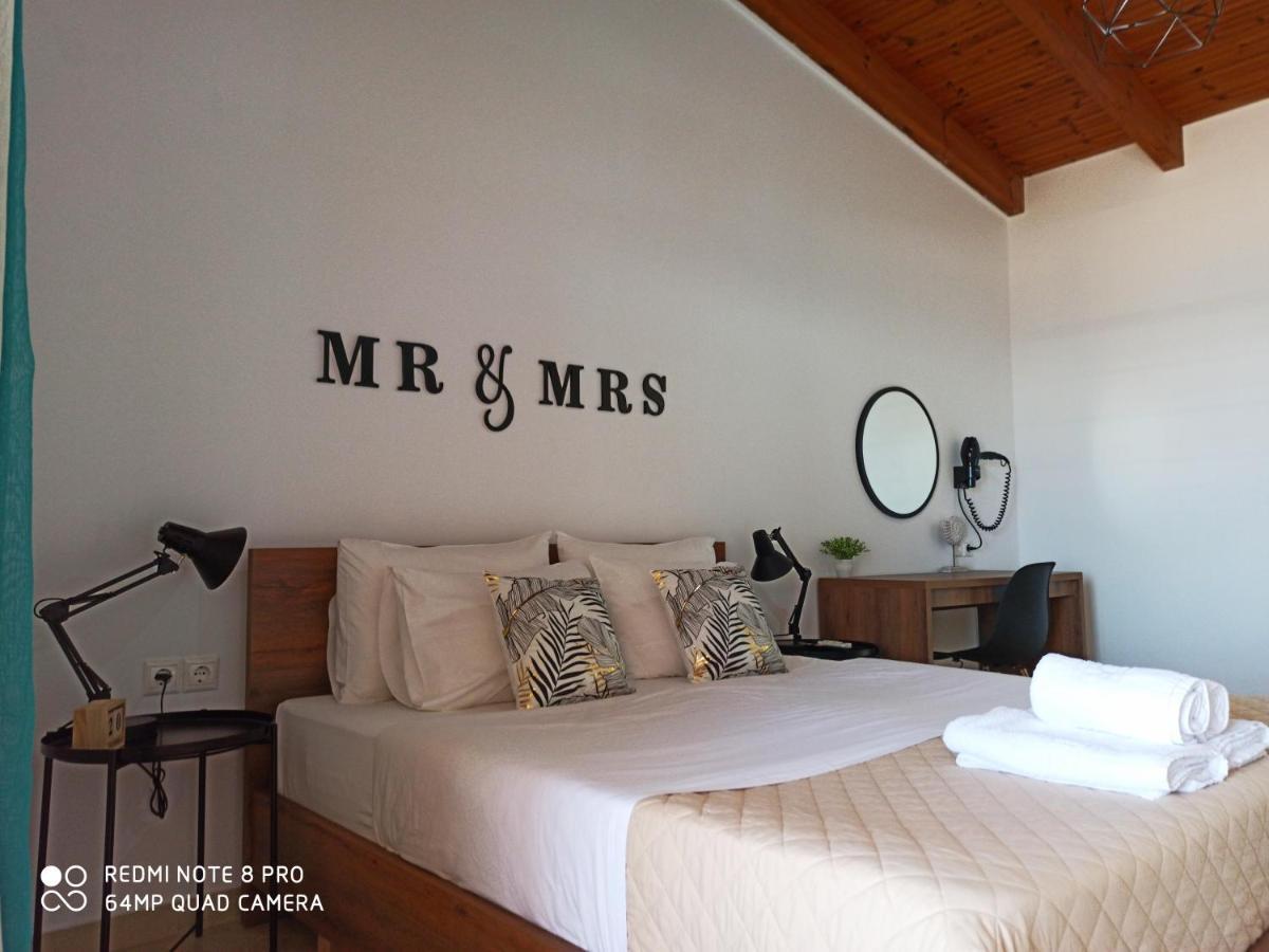 Bourbos Summer Rooms Himare Esterno foto