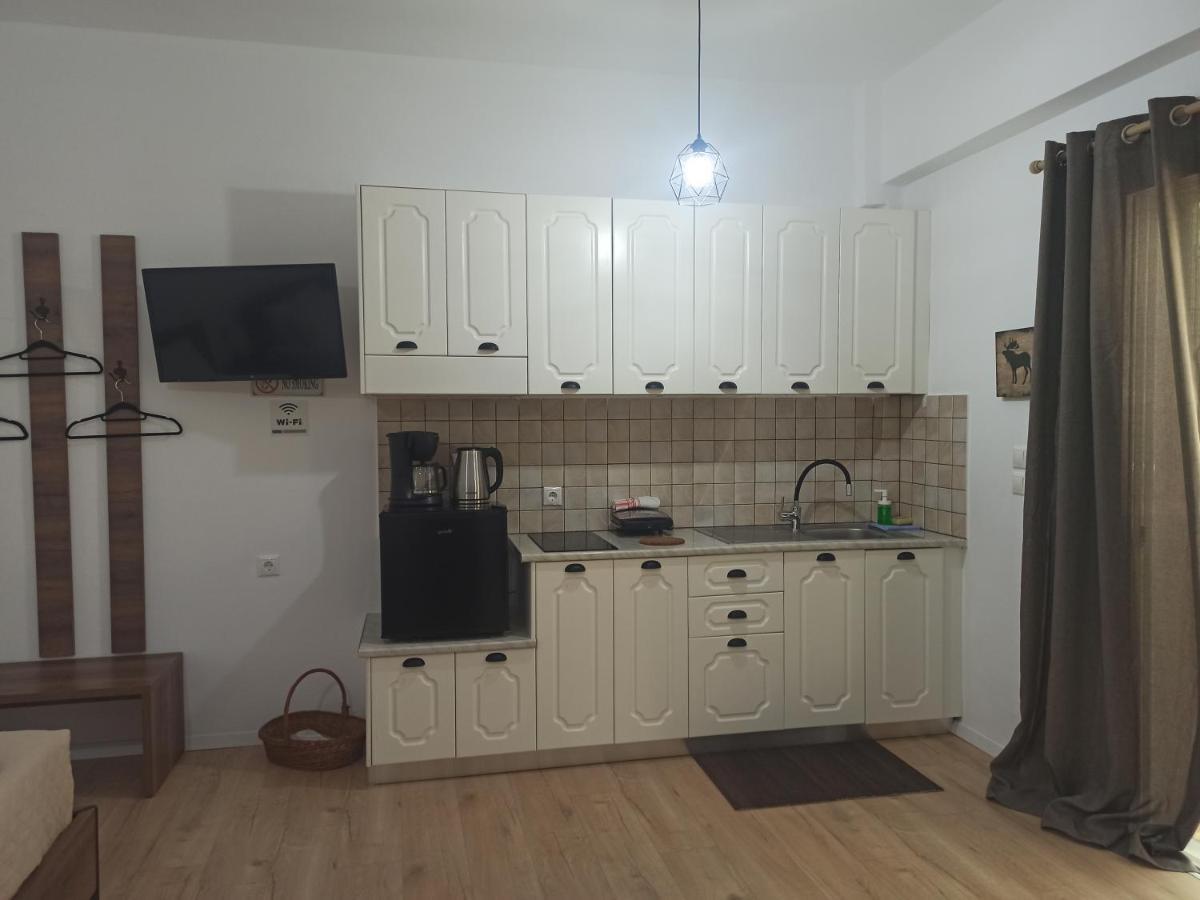 Bourbos Summer Rooms Himare Esterno foto