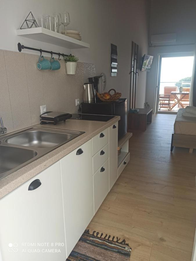 Bourbos Summer Rooms Himare Camera foto