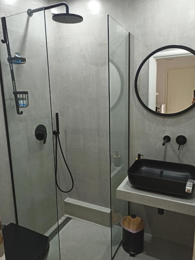 Bourbos Summer Rooms Himare Esterno foto