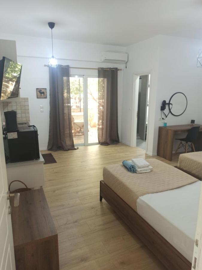 Bourbos Summer Rooms Himare Esterno foto